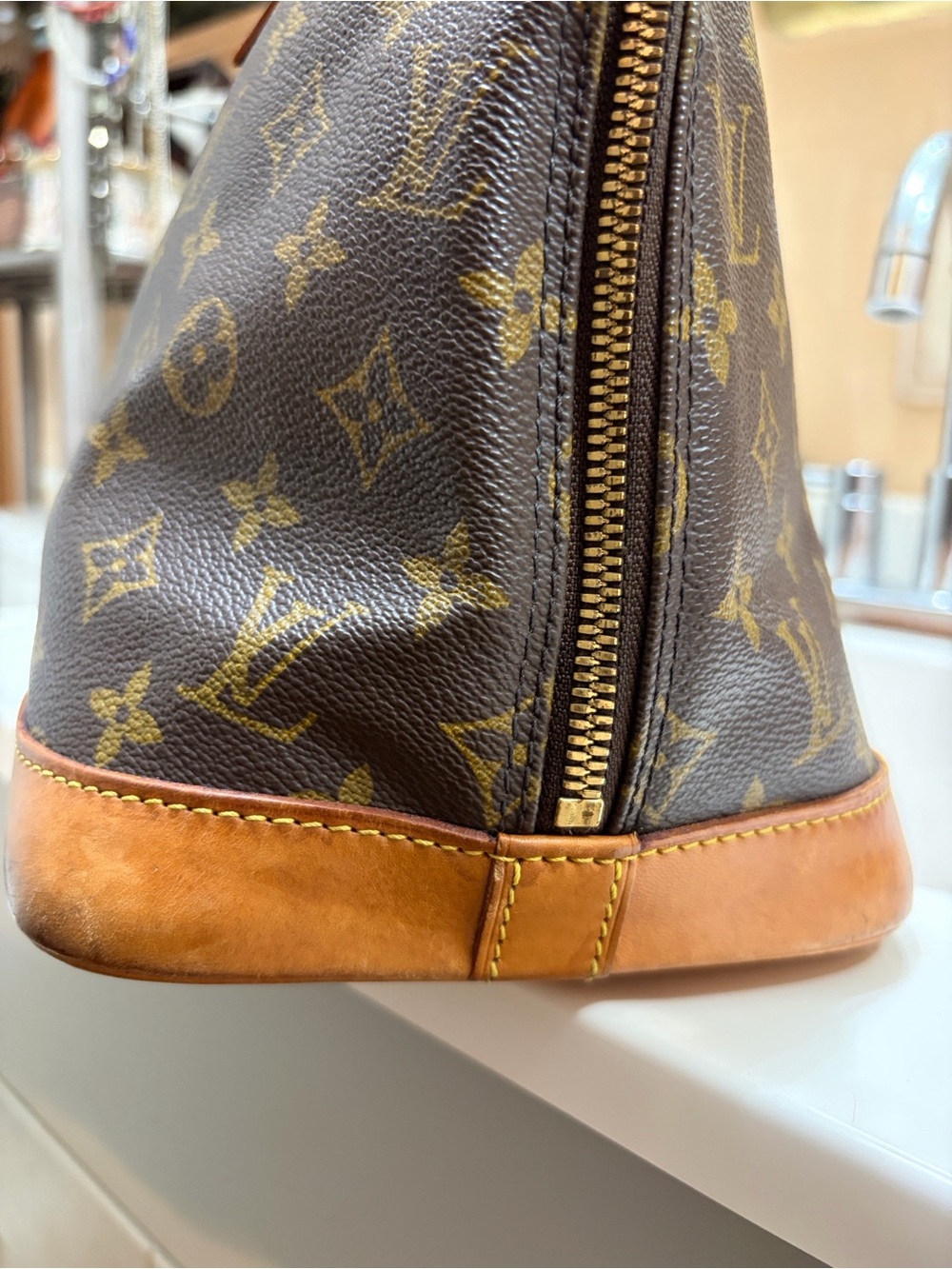 Authentic Louis Vuitton Alma PM TH1927 Original Owner w/ Strap & Wallet - Picture 6 of 16